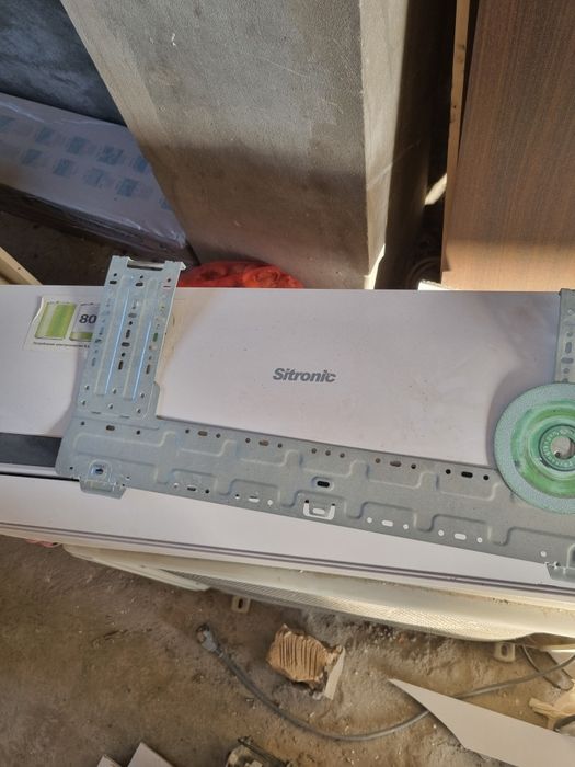 18 lik konsaner Sitronic.  Holati ideal Ishlashiga javob aybi yoq. 18