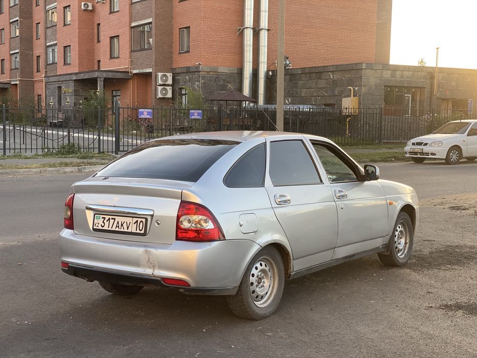 Продам приору 2011 год