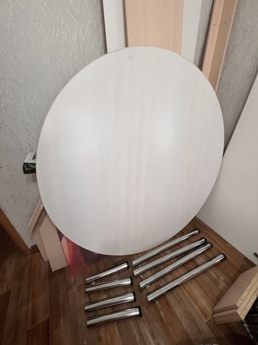 Продам круглый стол