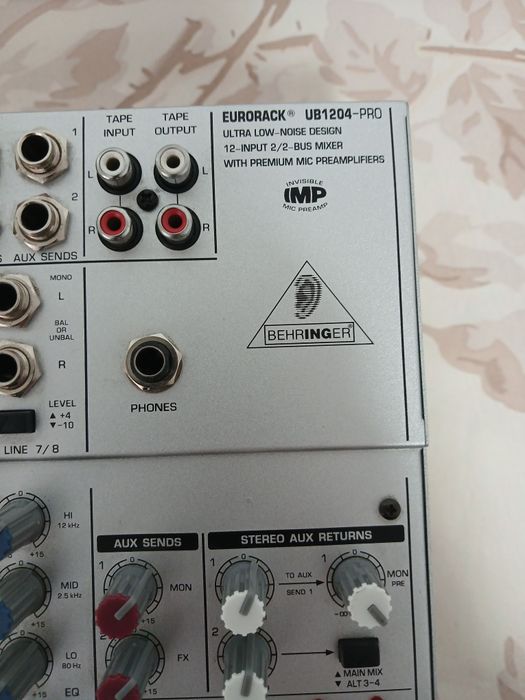 Vand mixer behringer