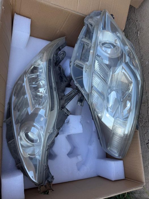 Фары на Альфард 2011год