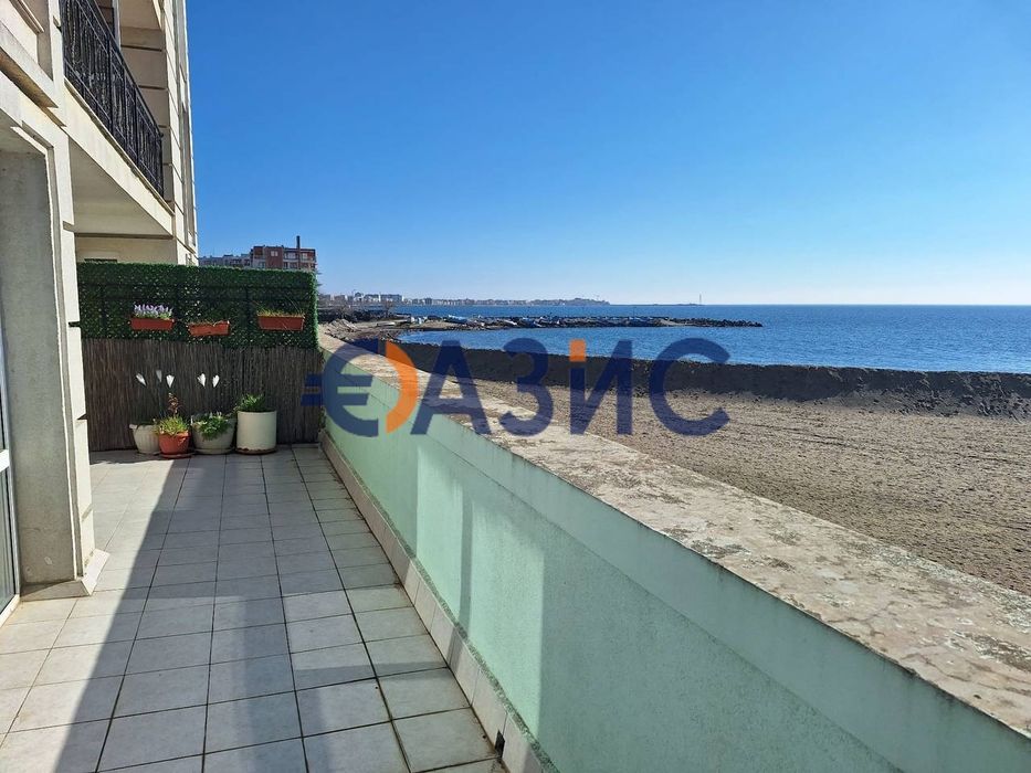 Продава се Тристаен апартамент в Поморие - 101 кв.м за 828 €/кв.м - Снимка #1