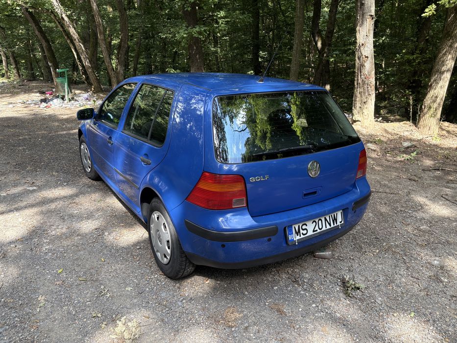 VOLKSWAGEN Golf 2000 — imagine 2