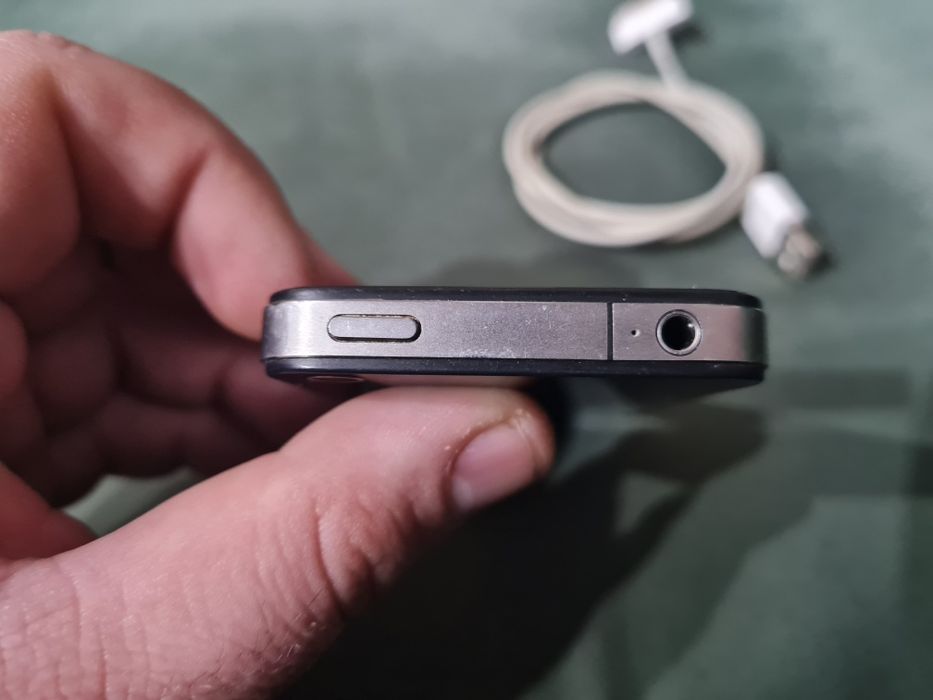 Iphone 4 telefon retro de colectie