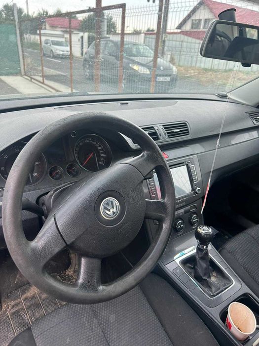 Bara Far Stop Usa Geam Aripa Oglinda Capota Trager VW Passat B6 1.9BKC