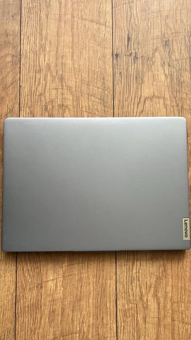Laptop lenovo ryzen 7 7730U 16gb ram 512 ssd m2