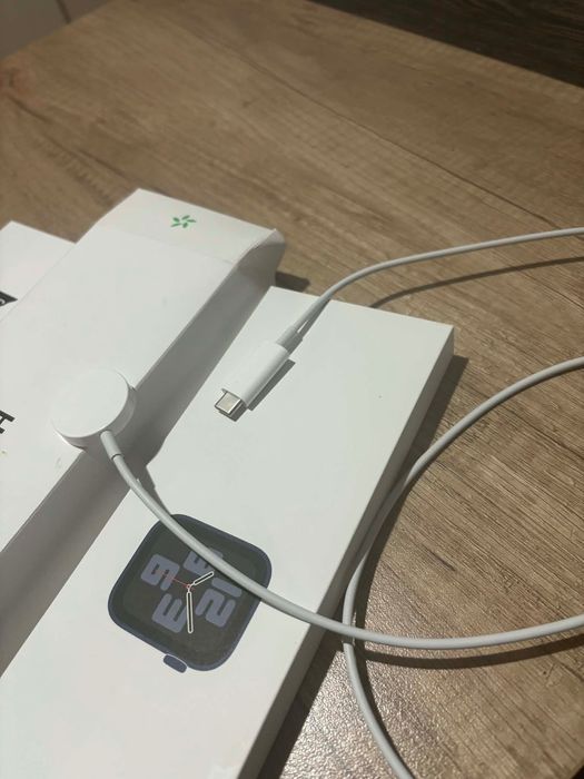 Apple watch SE (Gen2) 44 mm Midnight + GPS Чисто нов! Не използван!