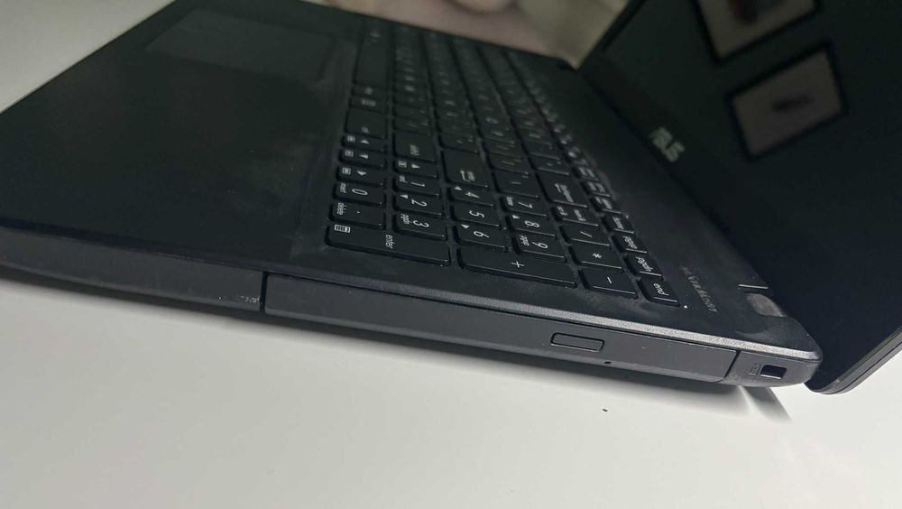 Laptop Asus X551CA-SX024D Intel® Core™ i3-3217U 1.80GHz, 4GB, 500GB