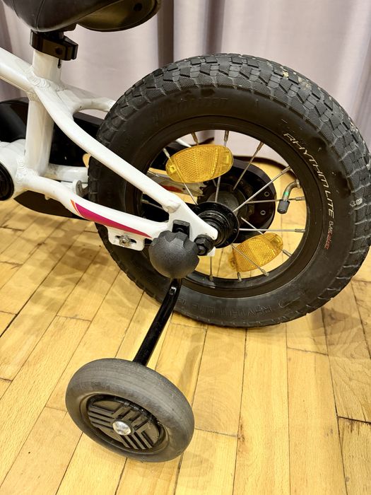 Детско колело Specialized Riprock 12 с помощни колела