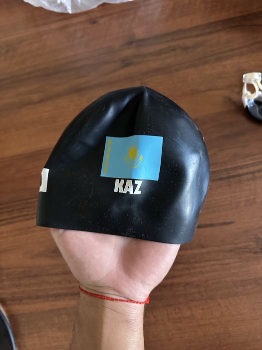 Шапочки для плавания