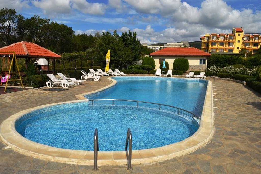 Продава се Двустаен апартамент в Свети Влас - 56 кв.м за 846 €/кв.м - Снимка #13
