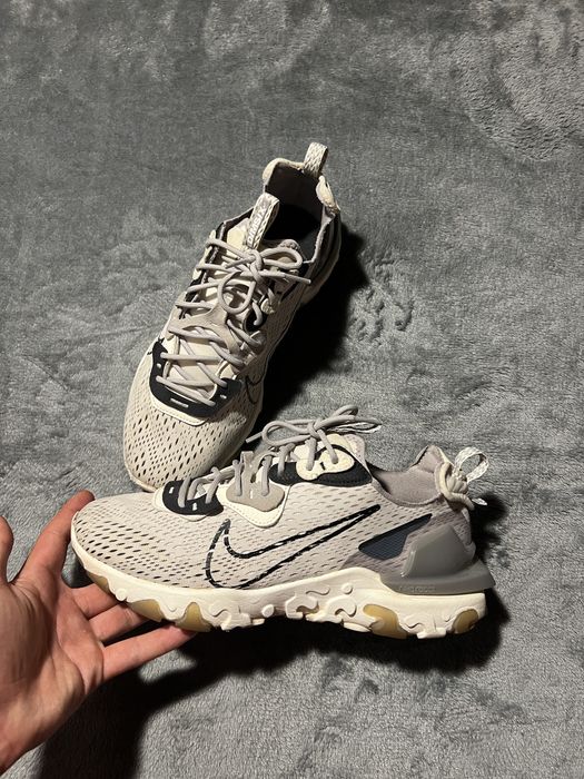 Adidasi Nike React