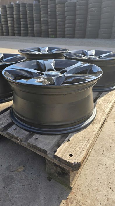 Jante Hyundai I40 7.0x16 et 40 5x114,3 Black Edition OEM