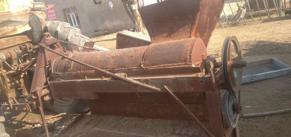 Трактор сотилади Беларусь, на ходу