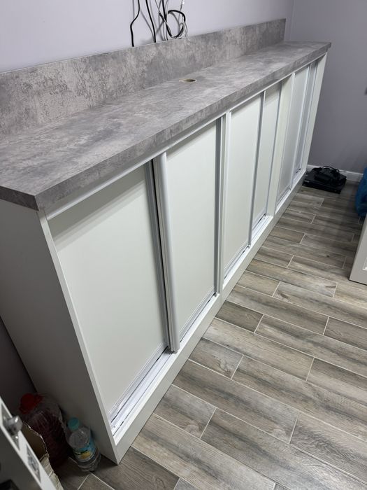 Продам витрины рецепшен