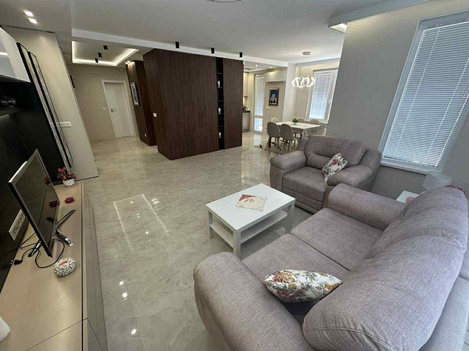 Дава се под наем Четиристаен апартамент в София, Манастирски ливади - 155 кв.м за 1495.83 € - Снимка #1