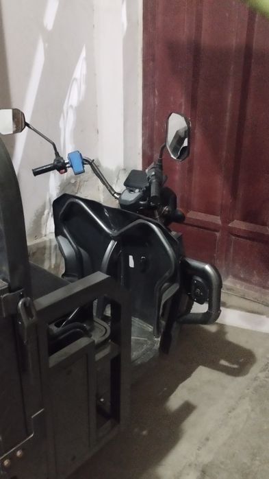 Elektr Motoroller  kam minilgan