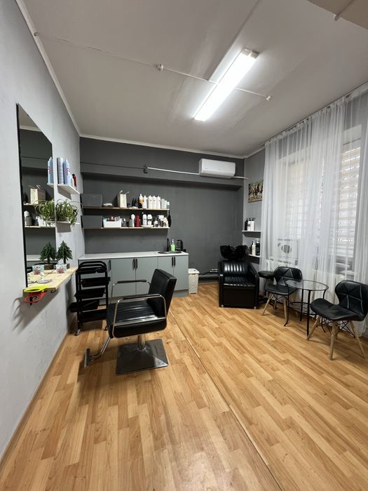 Кресло парикмахера в аренду