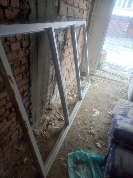 Продавам нова бяла pvc дограма