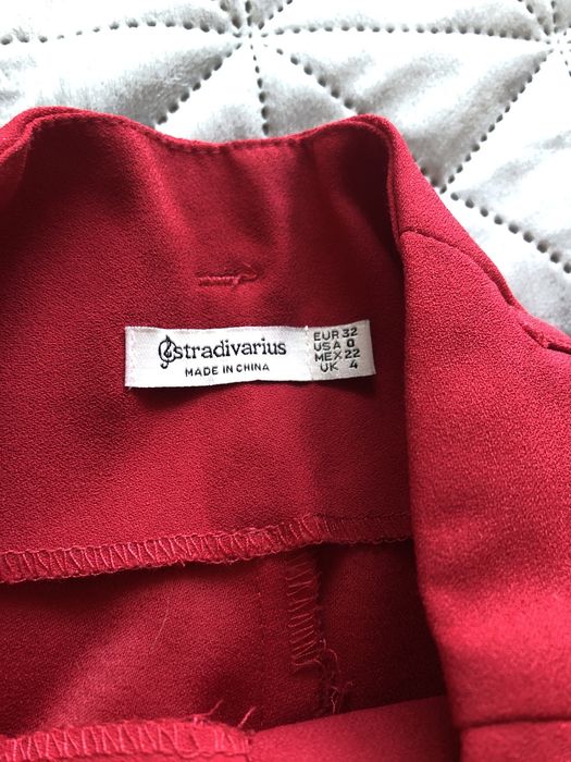 Pantalon damă Stradivarius