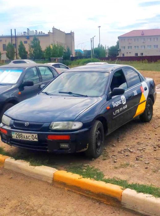 Мазда 323 продам срочно, на ходу..