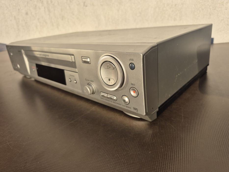 Vând video casette recorder marca Sony model SLV-SE820D, made in Germany