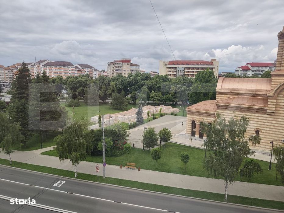 Apartament 3 camere, 72 mp, complet renovat 2026, zona Ultracentral — fotografia 1
