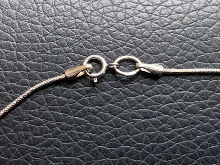 Дамско колие с диамант