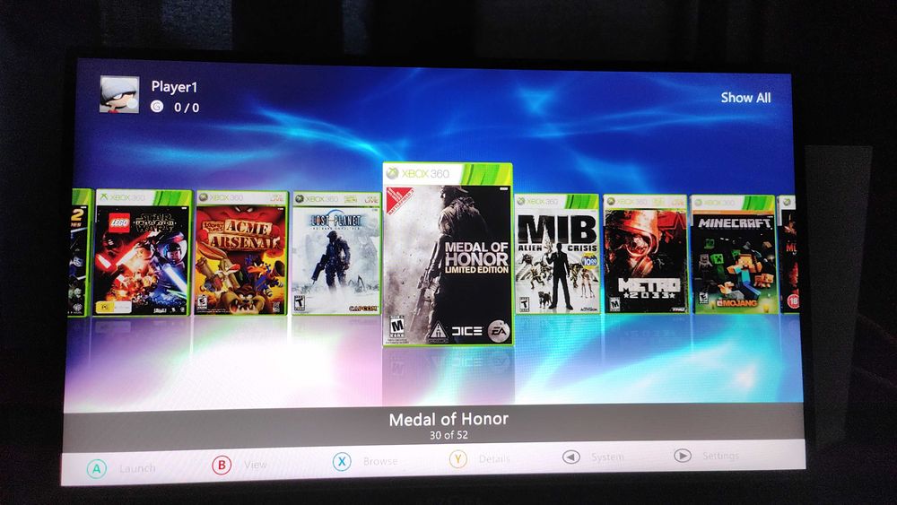 Xbox 360 modat ,50 de jocuri de top,GTA 5,Minecraft,NFS,maneta,cabluri