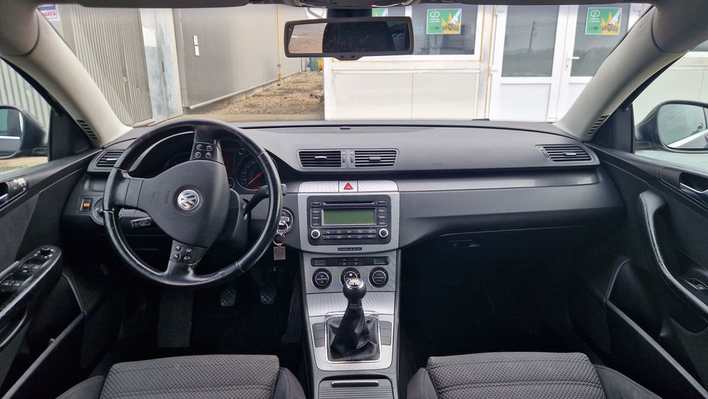 VW Passat B6 2.0TDI Sportline unic proprietar