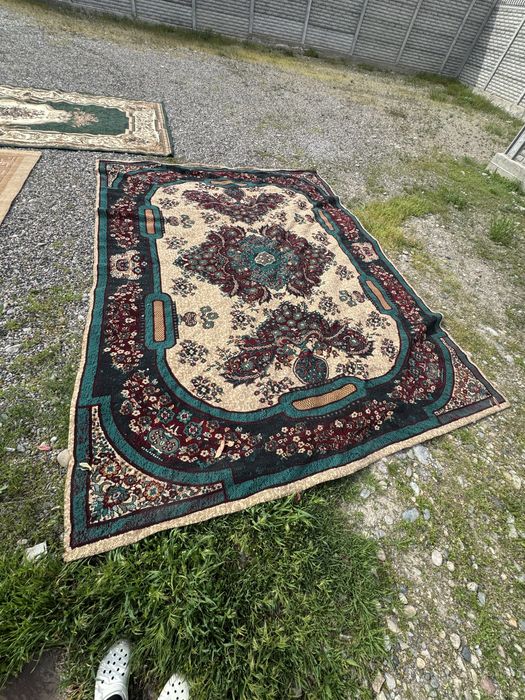 Продам ковры хорошие