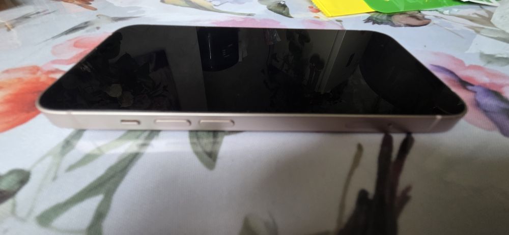 Продам айфон 13, 128gb