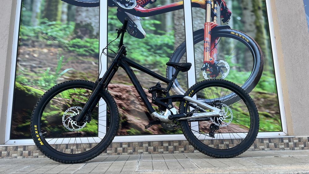 Scott gambler 720 2017/M/27.5 Downhill/мекица