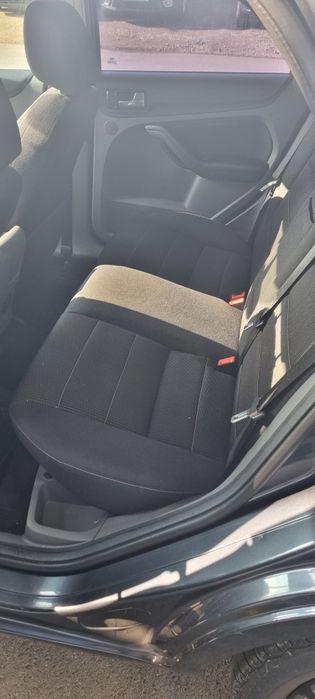 FORD Focus 2008 — imagine 5