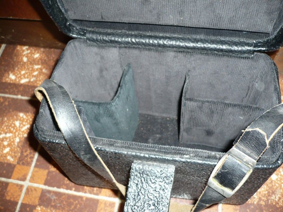 Стар руски фотоапарат Зоркии 4K и кинокамера Quartz 5