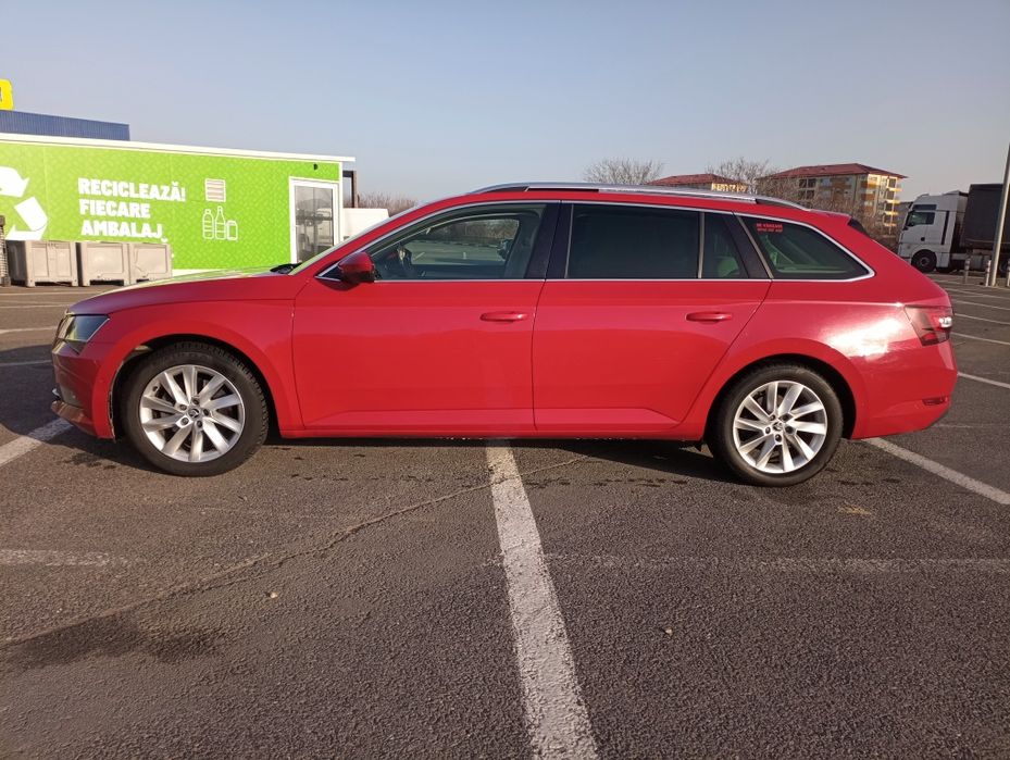 Skoda Superb automată