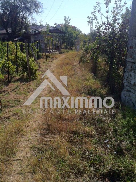 Продава се Парцел в Варна, м-т Боровец - север - 1000 кв.м за 60 €/кв.м - Снимка #8