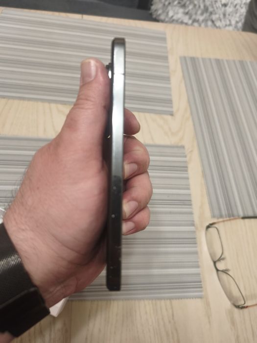 Продавам xiaomi 14