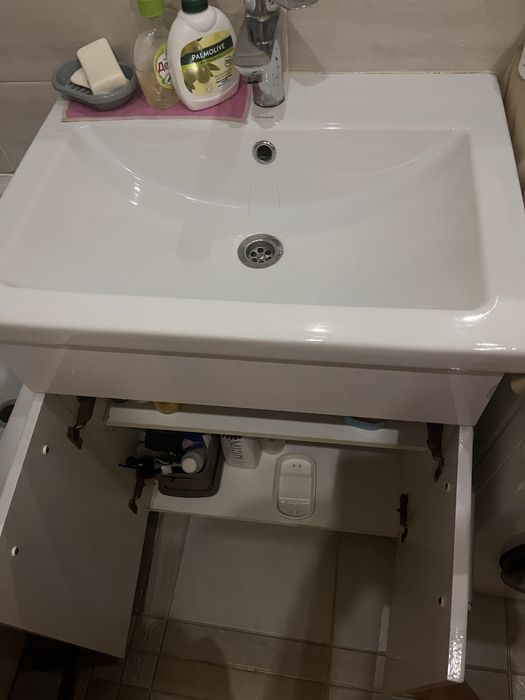 Ванный шкаф б/у сатылады Актауда