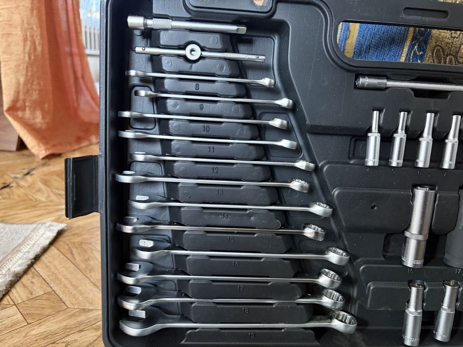 Продам набор ключей AMG 216 предметов