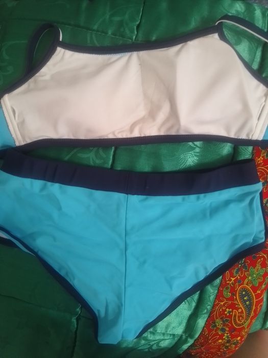 Продам купальник детский