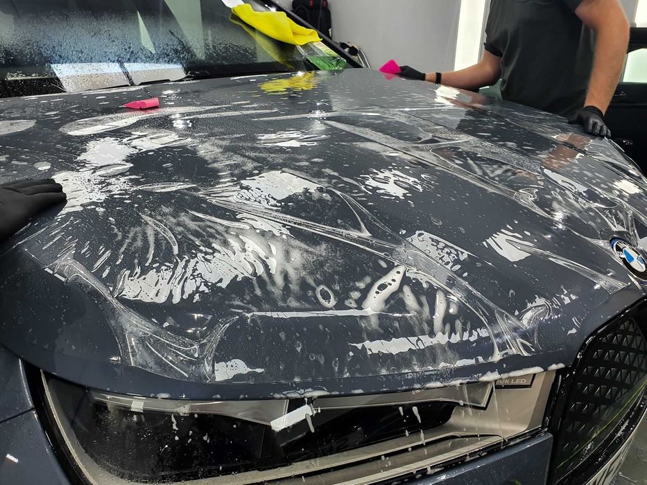 Avtomobil brono plyonka xizmati