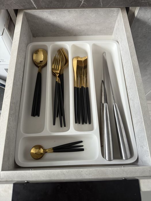 Сдам 2х комнатную Квартиру Посутчно