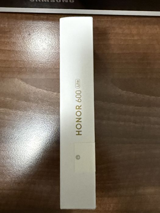 Honor 600  lte 5g