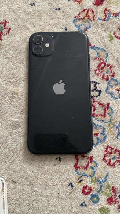 Продам Iphone 11 50тыс