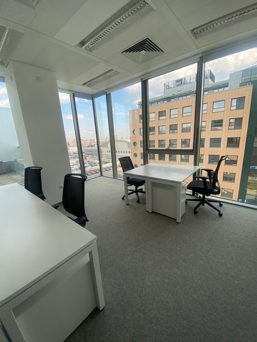 Самостоятелно офис пространство за 1-2 души в Regus European Trade