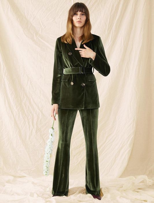 Роскошный костюм! Новый!