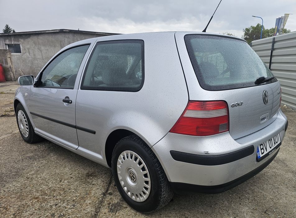 Piese Volkswagen Golf 4 1.6fsi 110cp BAD 2003