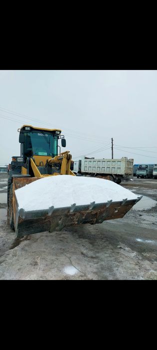 Услуги погрузчик. Погрузшик услуга. Эксковатор