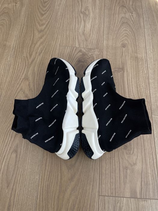 Balenciaga Speed M:40